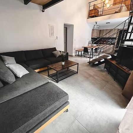 Escala Double Loft 1 & Parking In The City Center Volos Exterior photo
